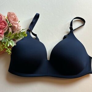 SOMA VANISHING 360 Wireless Bra SOMA VANISHING 360 Wireless Bra 34B Navy